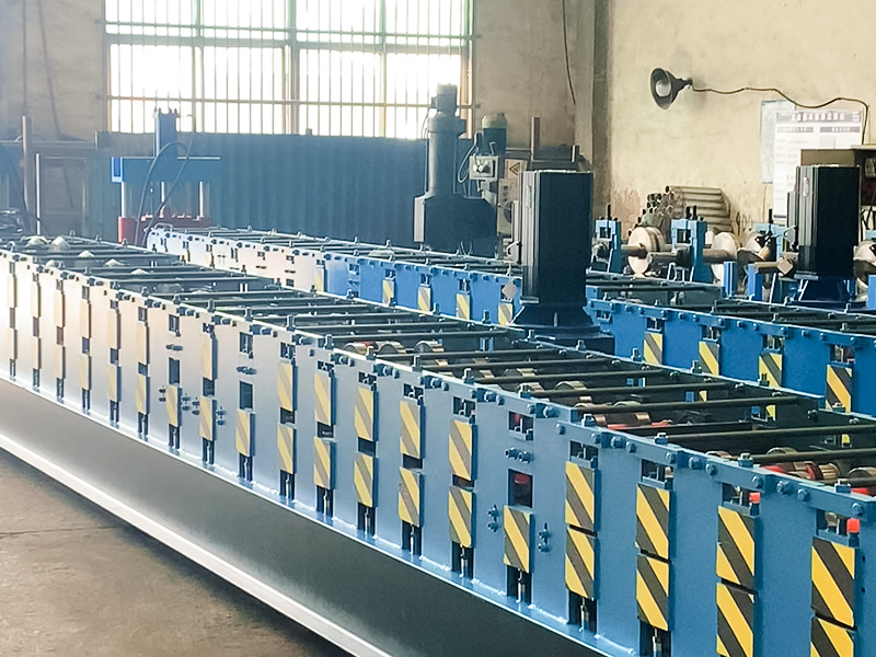 Машина для профилирования рулонов колонн съемного контейнерного дома