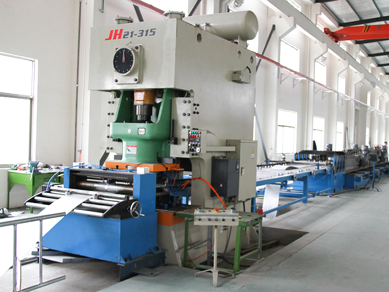 Машины для формования рулонов кабельных лотков