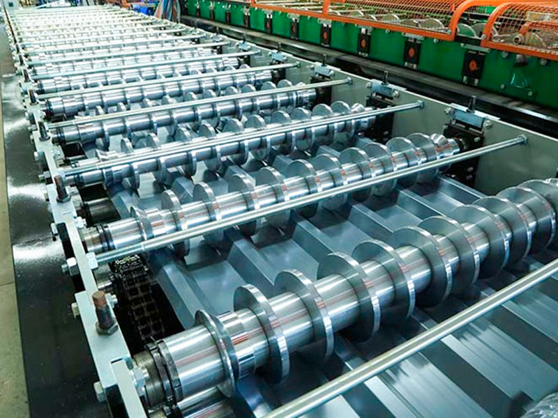 Высокоскоростная машина для профилирования кровельных листов