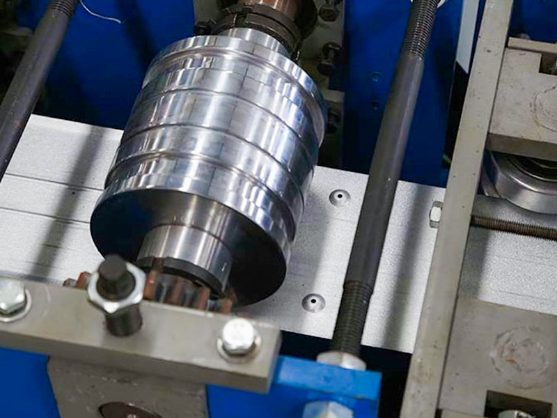 Профилегибочная машина для поддонов