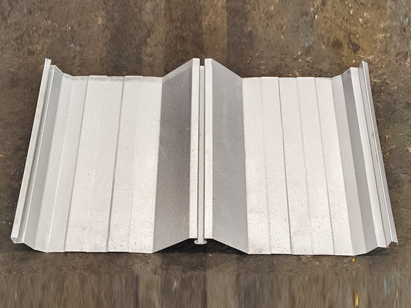 YX25-820 Простая в установке профилегибочная машина для фотоэлектрической плитки