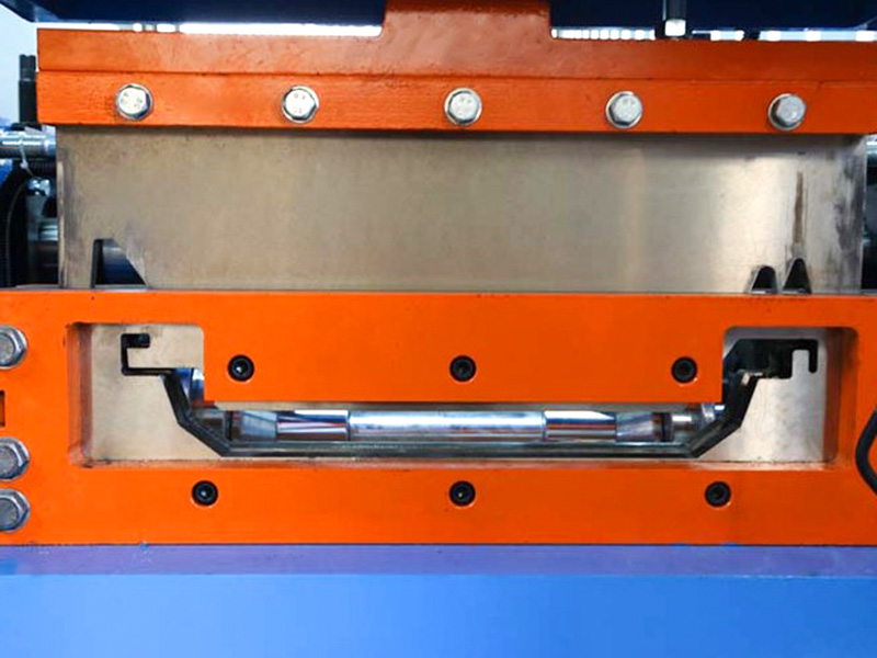 YX66-470 Высокоспецифичная профилегибочная машина для обработки стоячих швов